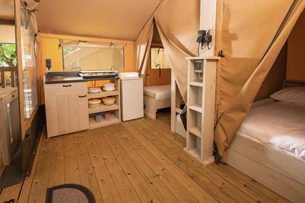 Eurocamp Tents At Campsite Polari 罗维尼 外观 照片