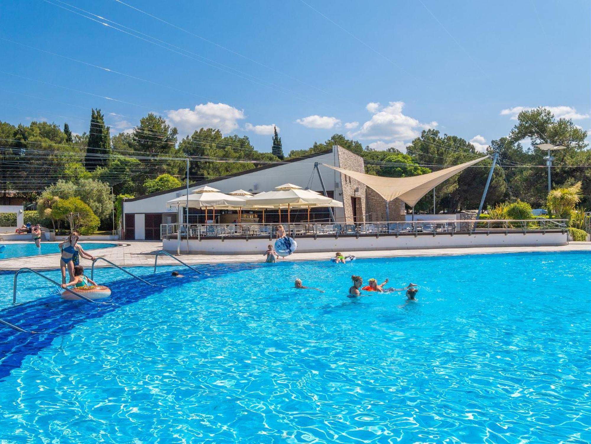Eurocamp Tents At Campsite Polari 罗维尼 外观 照片