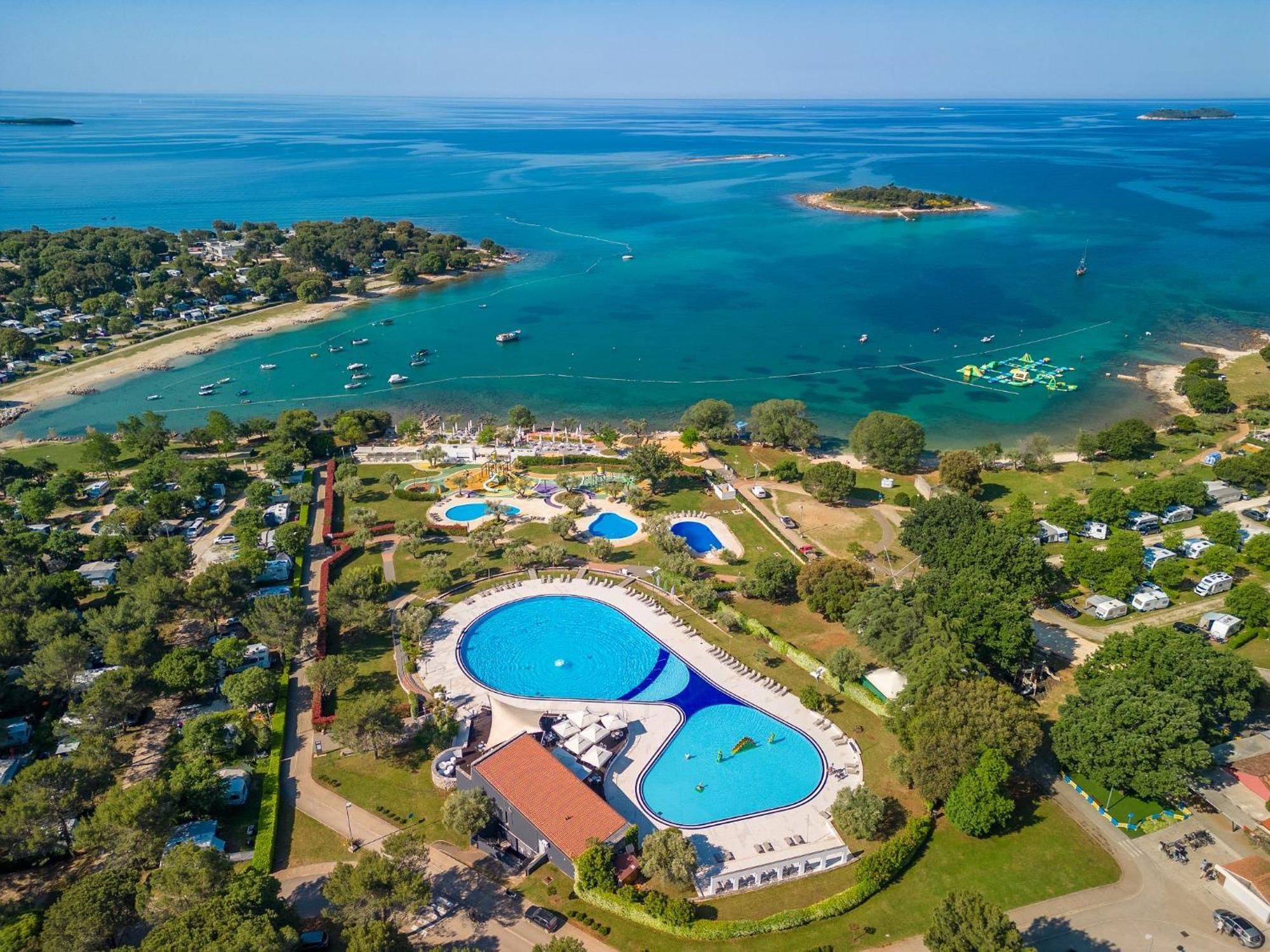 Eurocamp Tents At Campsite Polari 罗维尼 外观 照片